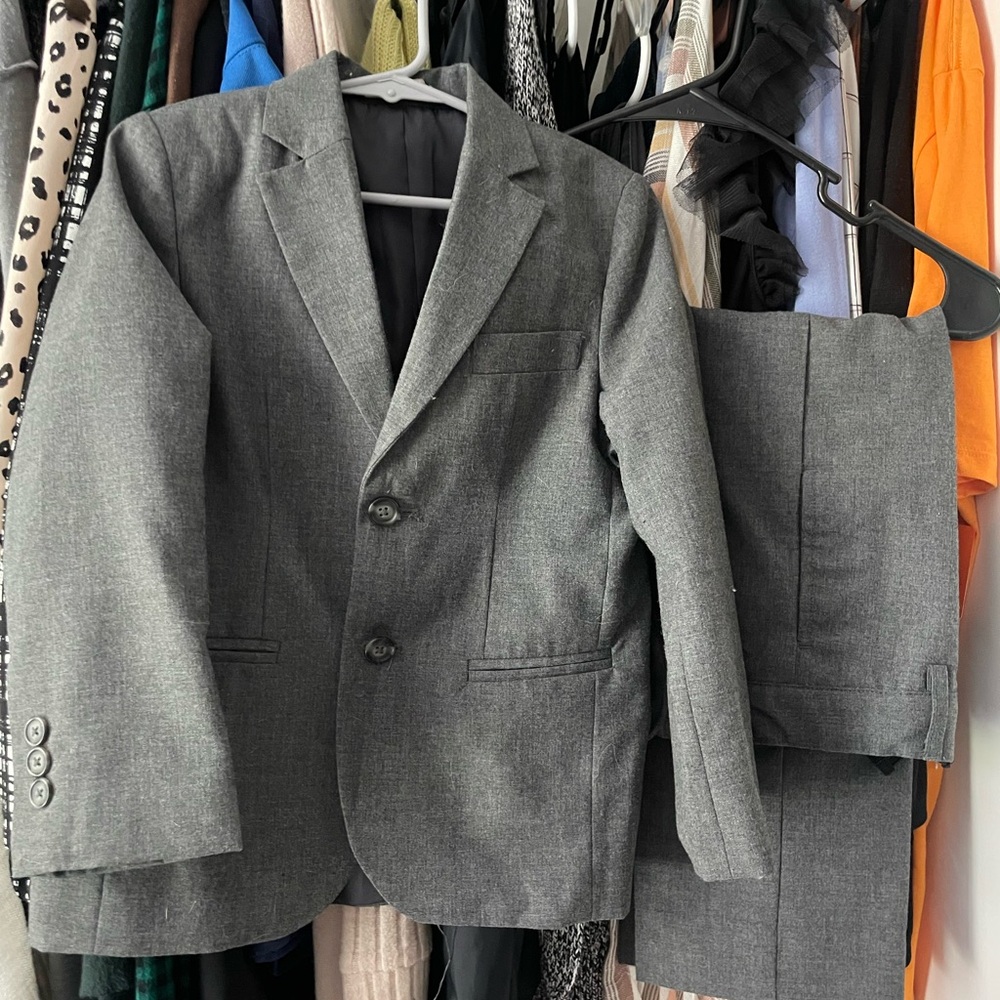 Cherokee Kids Gray Matching Suit Set, size 5